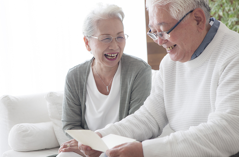 70代のお父さんに贈る父の日のプレゼントはお孫さんと絡めると無条件に喜ばれる